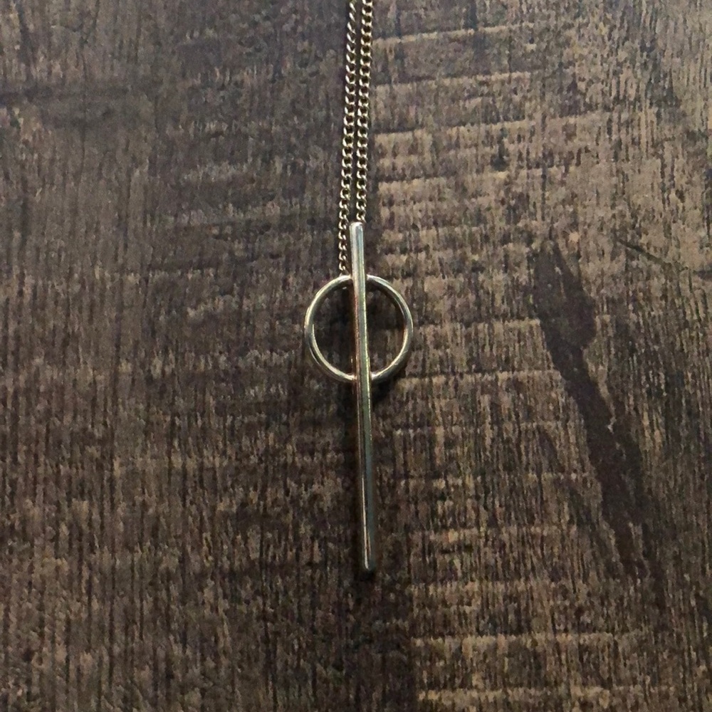 Gold pendent necklace